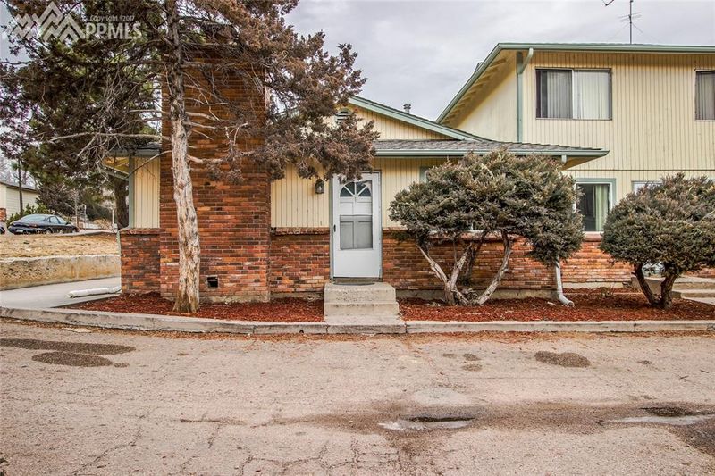 307 University Dr, Colorado Springs, CO 80910