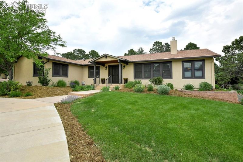 3075 Rockbrook Ln, Colorado Springs, CO 80904