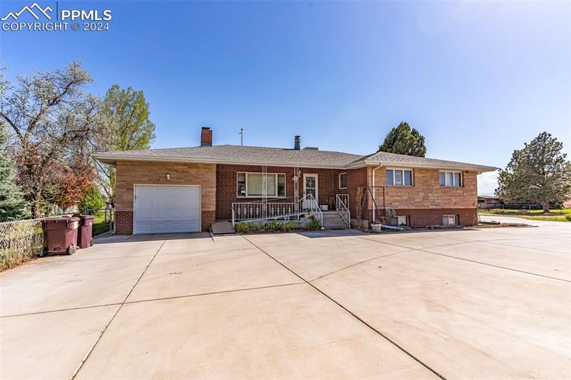 30760 Everett Rd, Pueblo, CO 81006