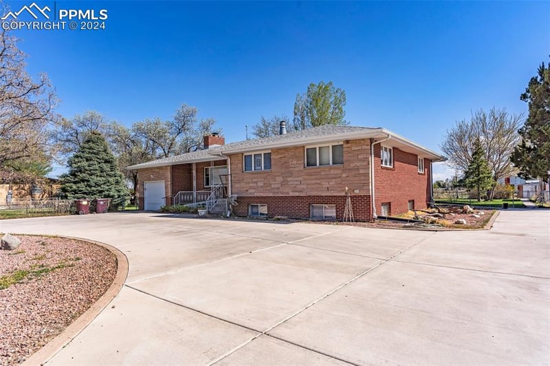 30760 Everett Rd, Pueblo, CO 81006