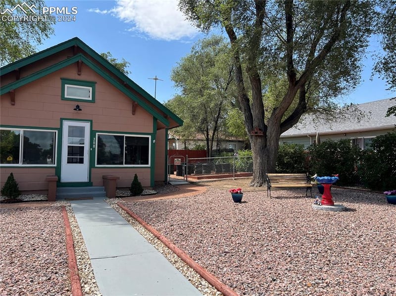 308 E 10th St, La Junta, CO 81050