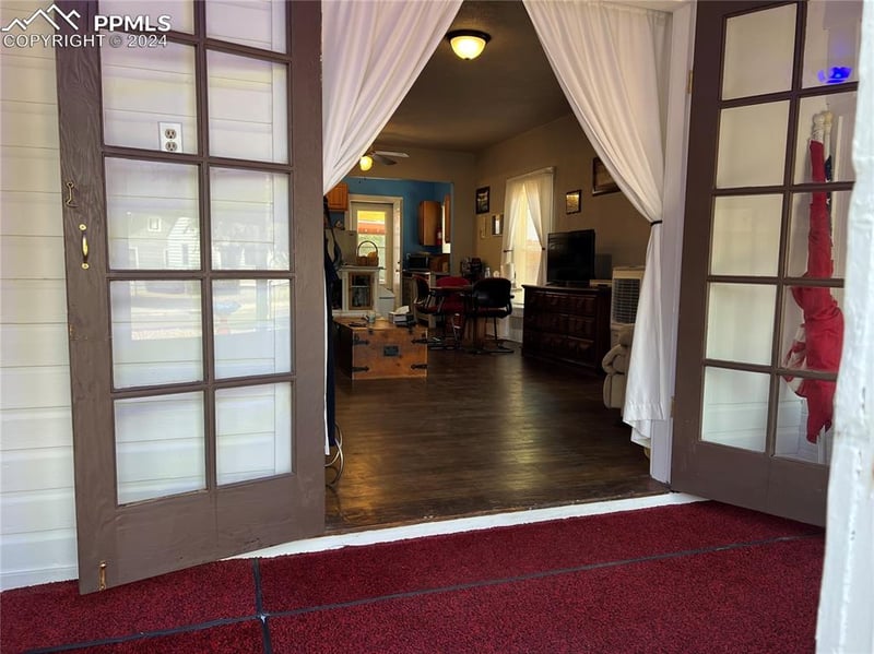 308 E 10th St, La Junta, CO 81050