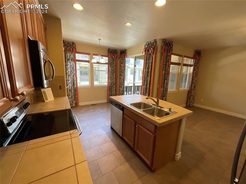 3083 Ironton Creek Point, Colorado Springs, CO 80908