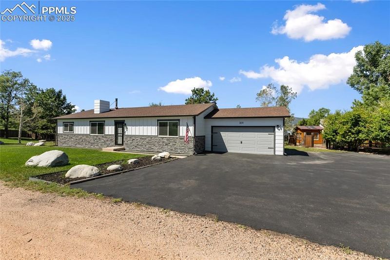 309 Buttonwood Pl, Monument, CO 80132