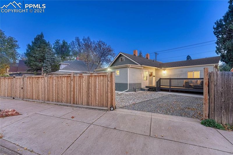 31 Cheyenne Blvd, Colorado Springs, CO 80905