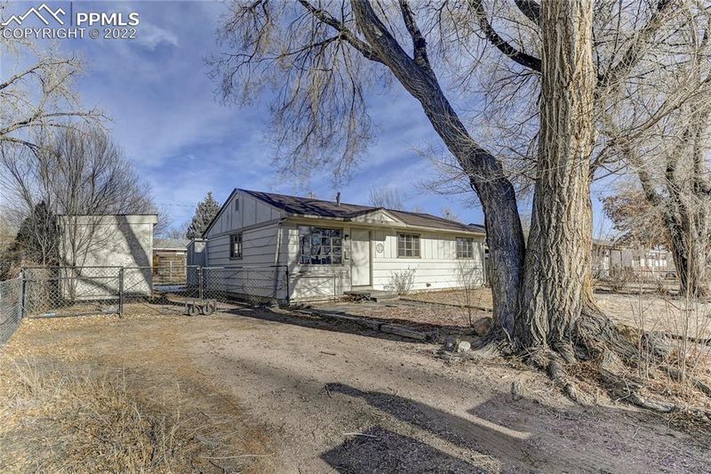31 Otowi Dr, Colorado Springs, CO 80911