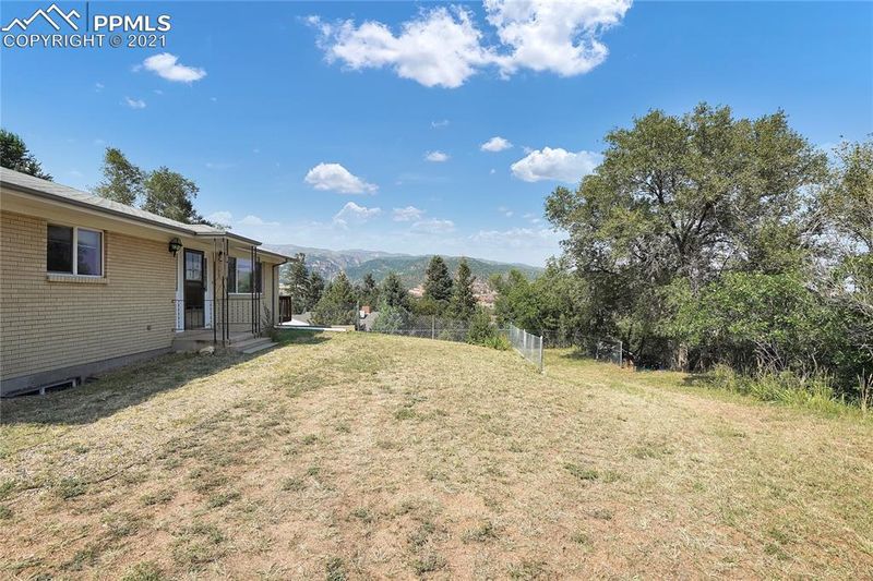 310 Iron Mountain Ave, Manitou Springs, CO 80829
