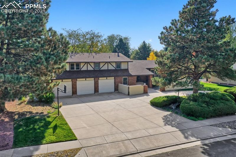3109 Springdowns Pl, Colorado Springs, CO 80906