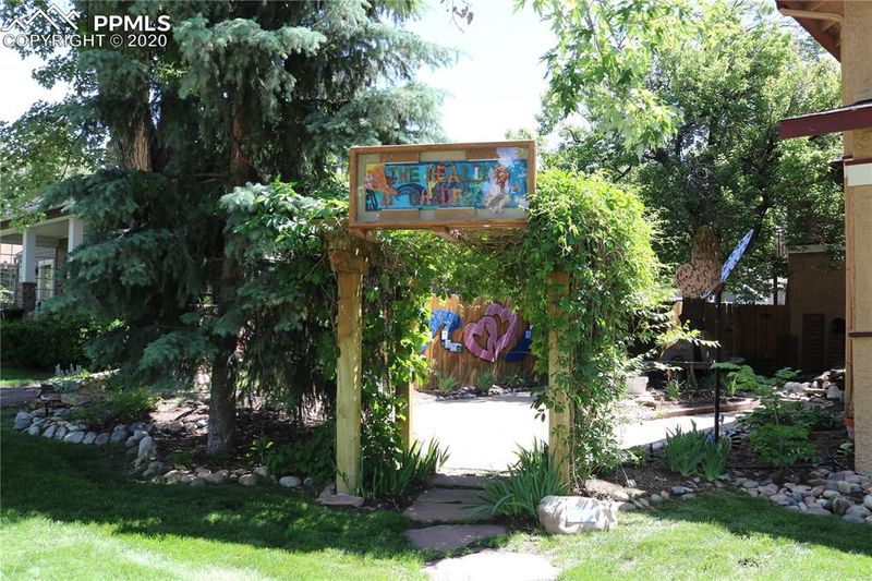 311 N Logan Ave, Colorado Springs, CO 80909