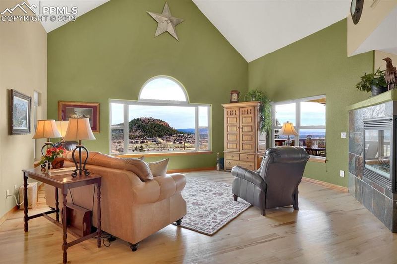 311 Milton St, Palmer Lake, CO 80133