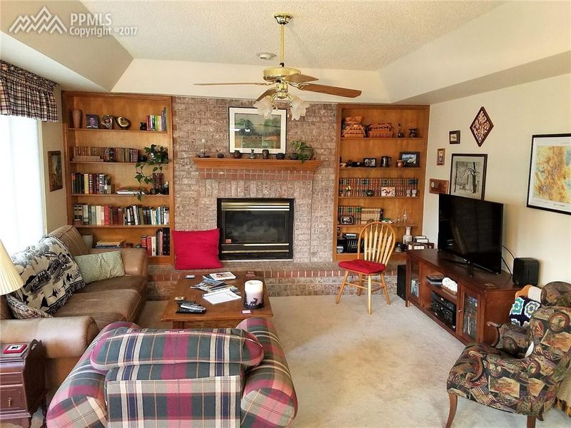 3110 Commodore Dr, Colorado Springs, CO 80920