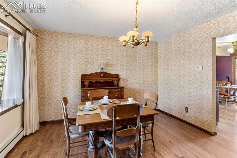 3118 Wesley Ln, Colorado Springs, CO 80917