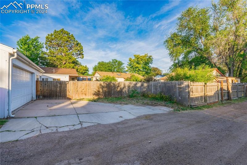 3120 Jon St, Colorado Springs, CO 80907