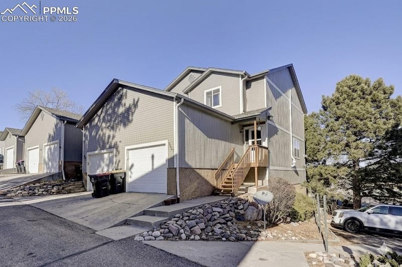 3127 Hearthridge Cir, Colorado Springs, CO 80918