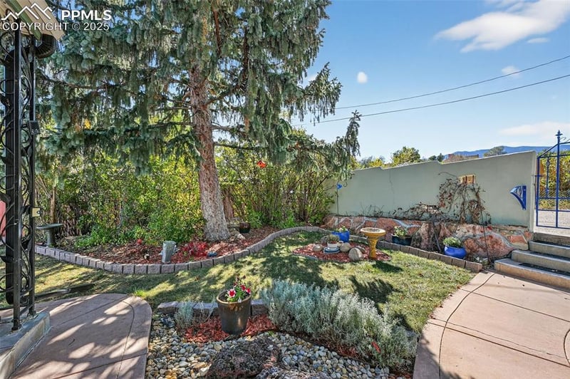 313 7th St, Colorado Springs, CO 80905