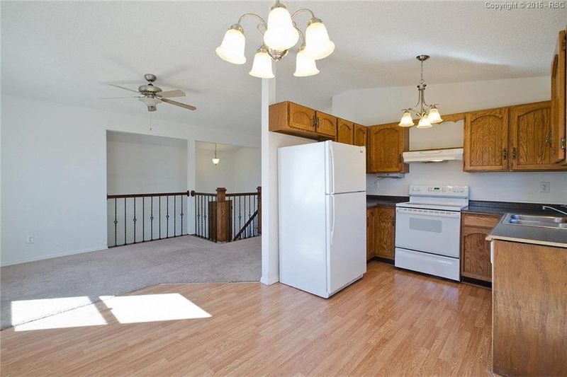 3130 Post Oak Dr, Colorado Springs, CO 80916