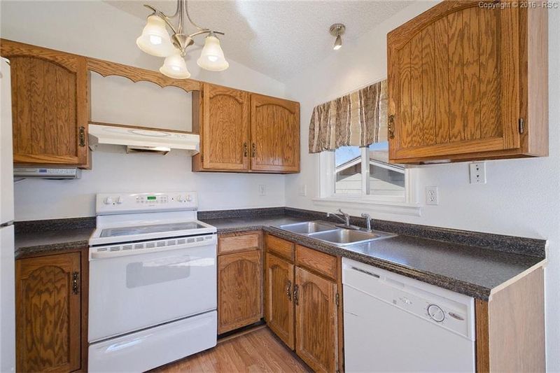 3130 Post Oak Dr, Colorado Springs, CO 80916
