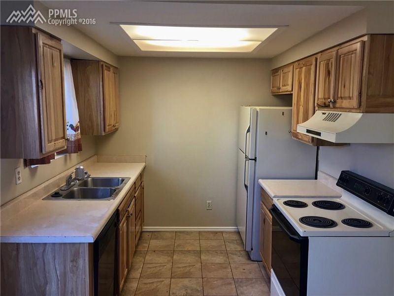 3130 Starlight Cir, Colorado Springs, CO 80916