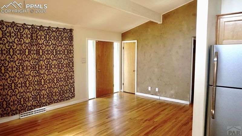 3132 Fairmount Ln, Pueblo, CO 81008