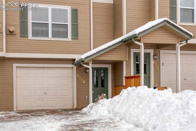 3132 Hearthridge Cir, Colorado Springs, CO 80918