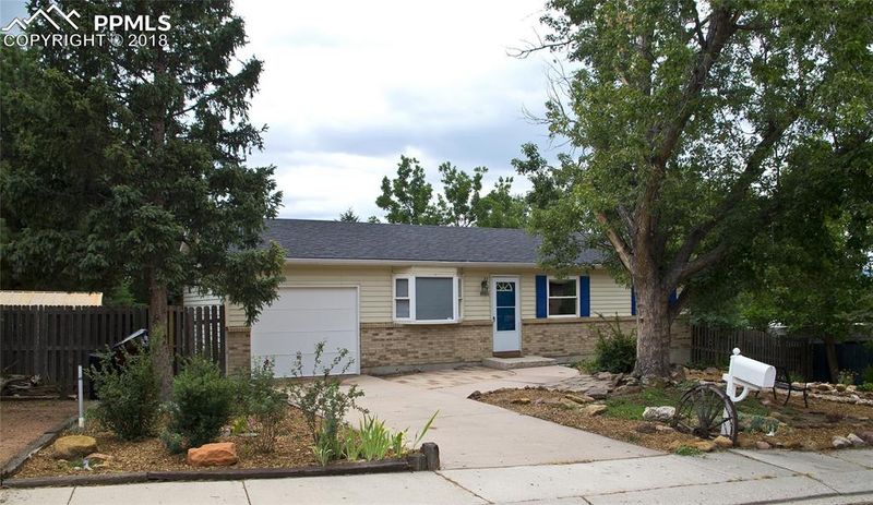 3135 El Canto Dr, Colorado Springs, CO 80918