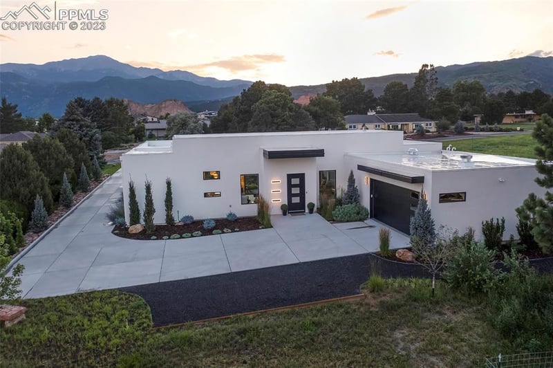 3135 Sunnybrook Ln, Colorado Springs, CO 80904