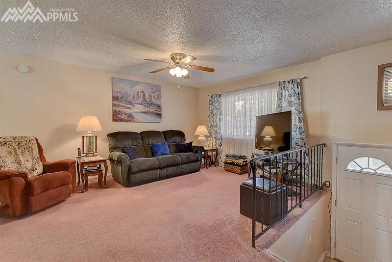 314 Quebec St, Colorado Springs, CO 80911