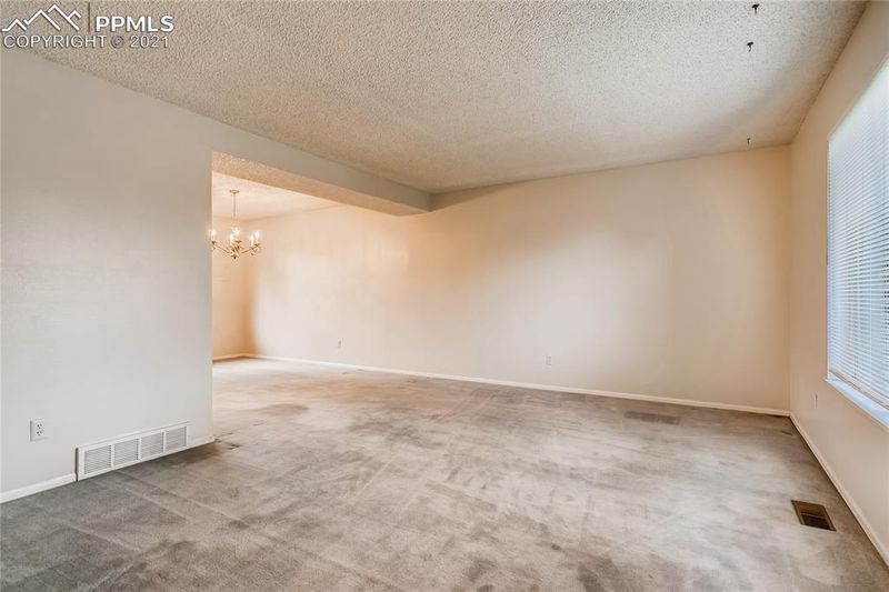 3140 W Westcliff Dr, Colorado Springs, CO 80906