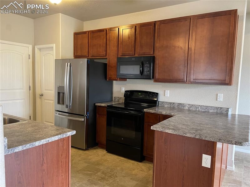 3142 Wild Peregrine Vw, Colorado Springs, CO 80916