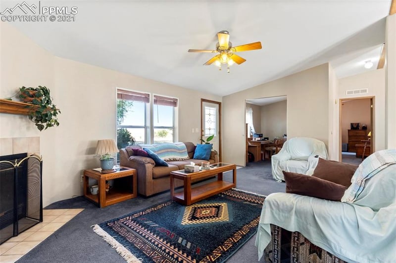 3145 Mockingbird Ln, Colorado Springs, CO 80929