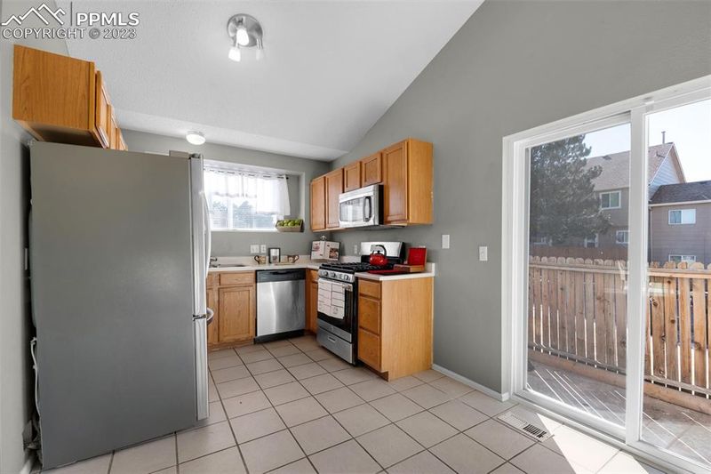 3147 Bridgewater Dr, Colorado Springs, CO 80916