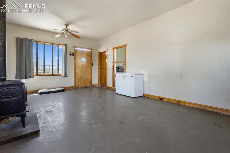 315 25th Ln, Pueblo, CO 81001