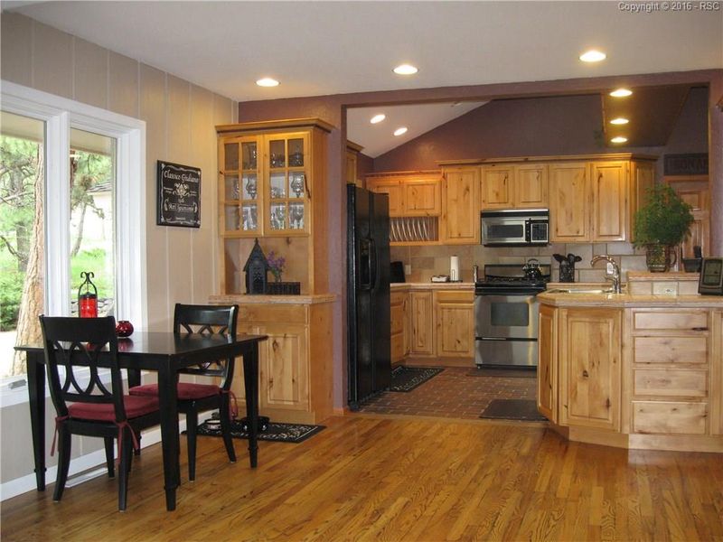 315 Meadowbrook Ln, Monument, CO 80132