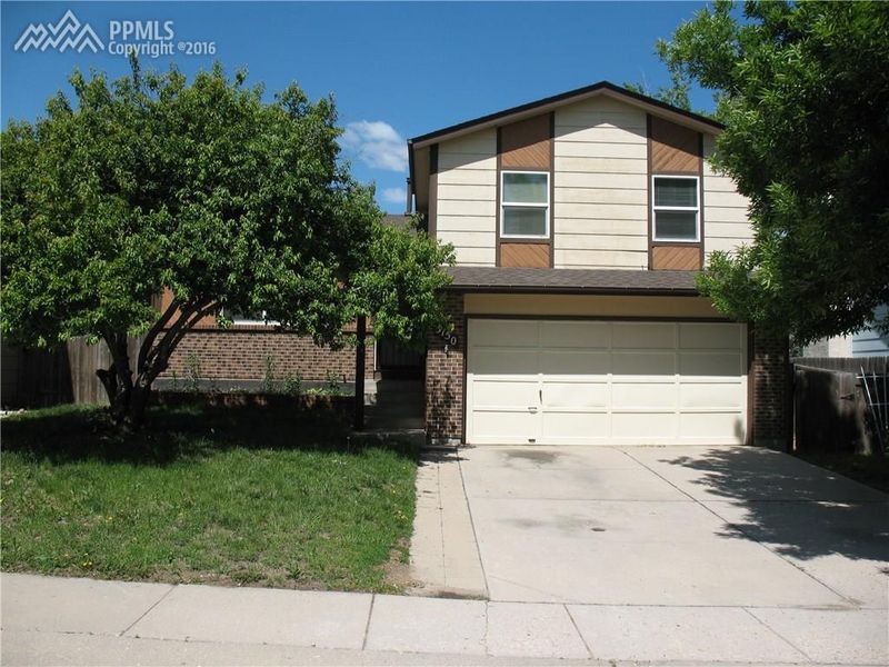 3150 Post Oak Dr, Colorado Springs, CO 80916