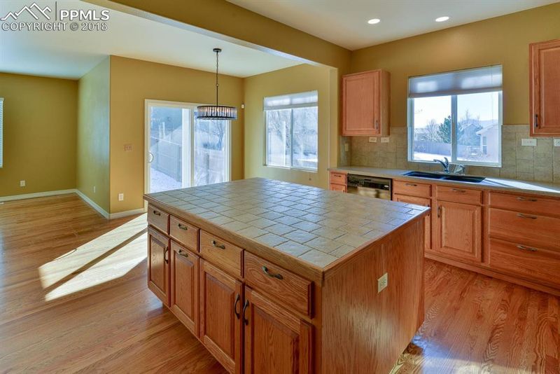 3157 Summer Rain Trl, Colorado Springs, CO 80908