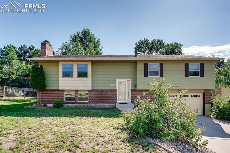 3162 Vickers Dr, Colorado Springs, CO 80918