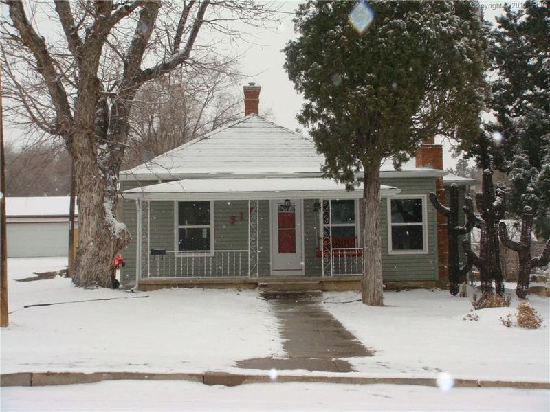 317 N 16th St, Colorado Springs, CO 80904