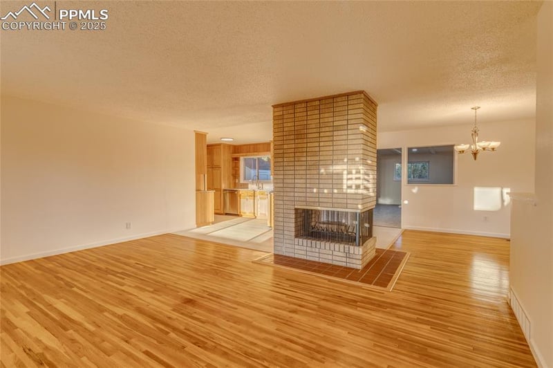 317 Everett Dr, Colorado Springs, CO 80911