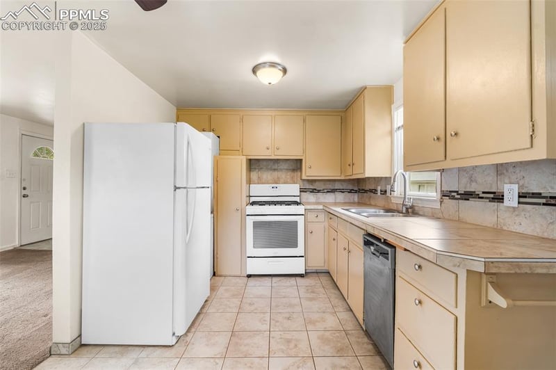 317 Harrison St, Colorado Springs, CO 80907