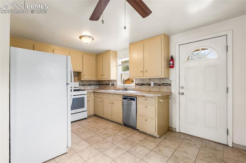317 W Harrison St, Colorado Springs, CO 80907