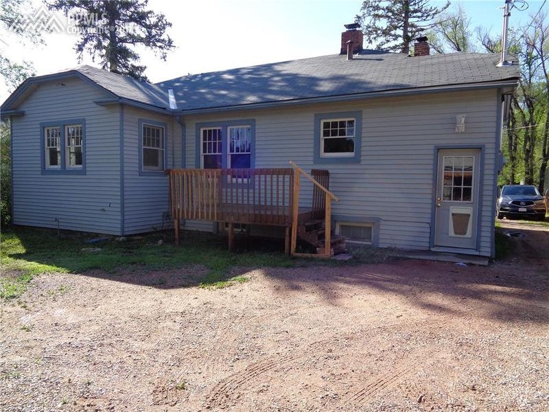 318 W Cheyenne Rd, Colorado Springs, CO 80906