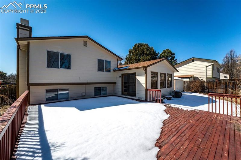 318 Saddlemountain Rd, Colorado Springs, CO 80919