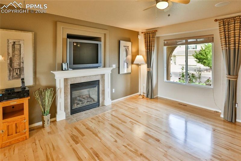 3181 Poughkeepsie Dr, Colorado Springs, CO 80916