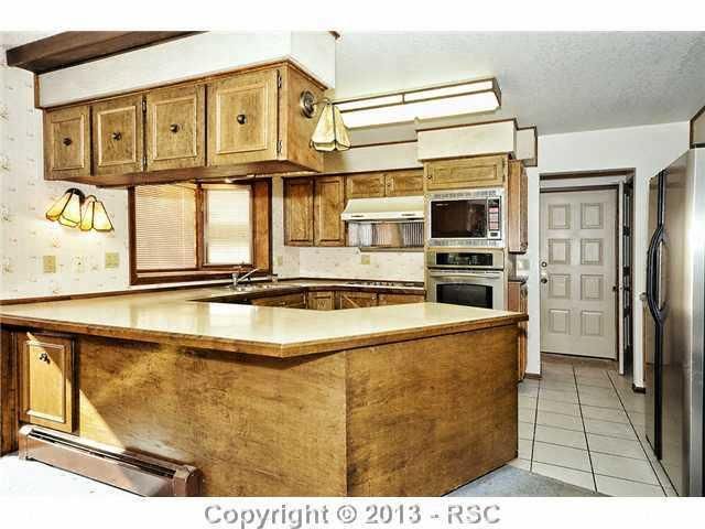 3183 Springmeadow Dr, Colorado Springs, CO 80906