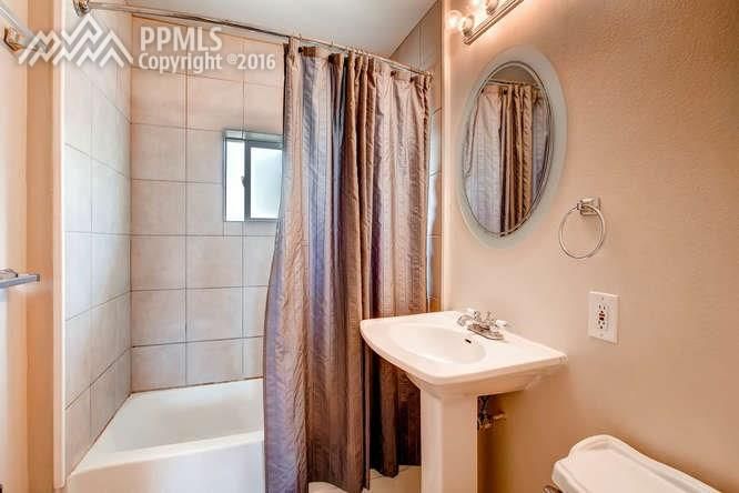 319 4th St, Monument, CO 80132