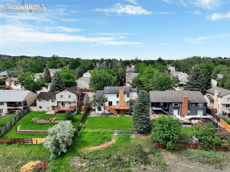 319 Tamarron Dr, Colorado Springs, CO 80919
