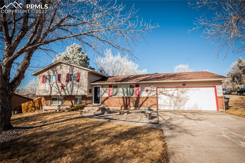 3190 Toro Dr, Colorado Springs, CO 80918