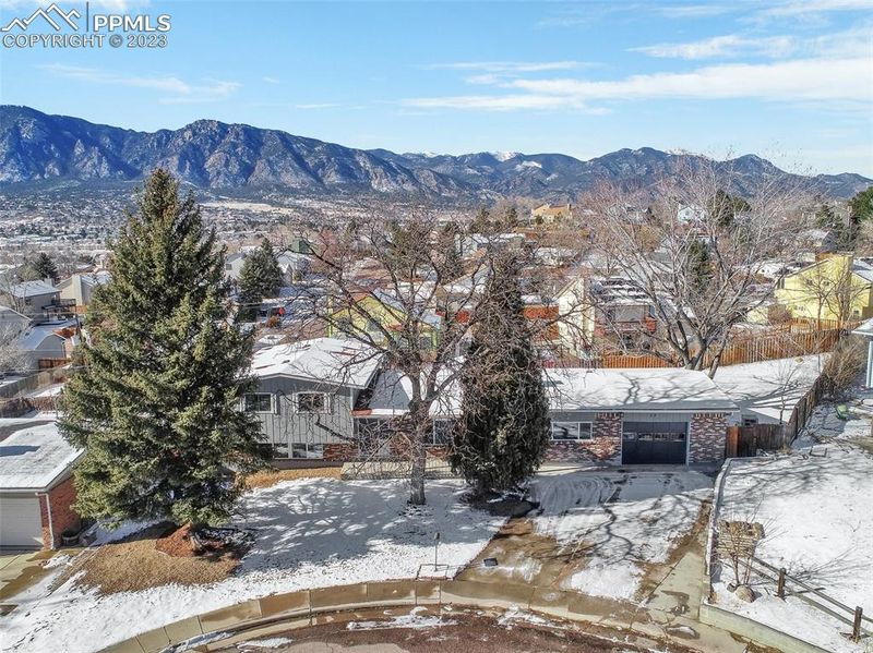 32 W Clover Cir, Colorado Springs, CO 80906