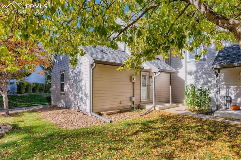 320 Cobblestone Dr, Colorado Springs, CO 80906