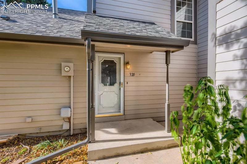 320 Cobblestone Dr, Colorado Springs, CO 80906